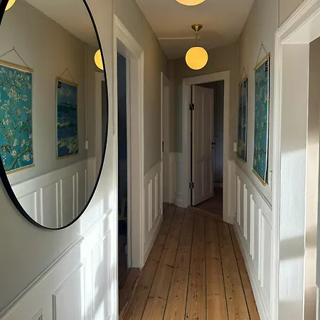 Newly Renovated Period Flat In Vesterbro Kopenhagen